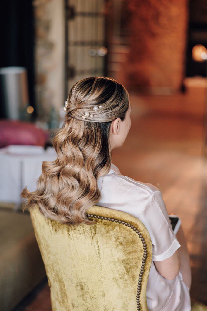 Bridal hairstyle by Nikoleta Makeup & Team, photo 1