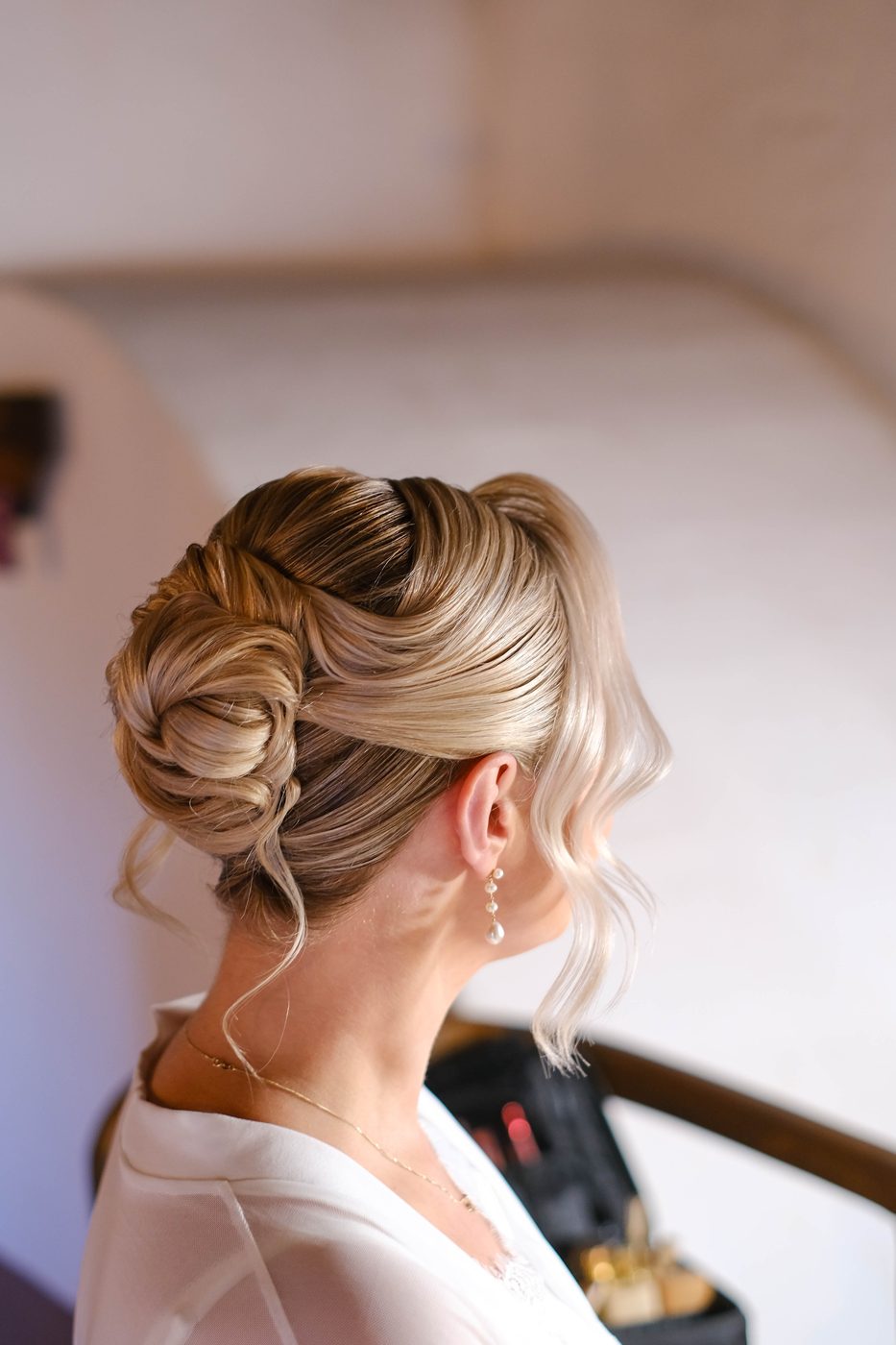 Bridal hairstyle by Nikoleta Makeup & Team, photo 37