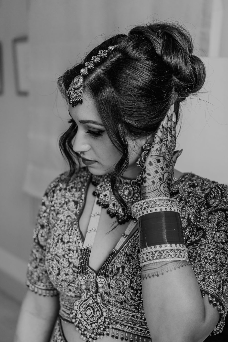 Indian bridal hair and makeup by Nikoleta Makeup & Team, photo 30